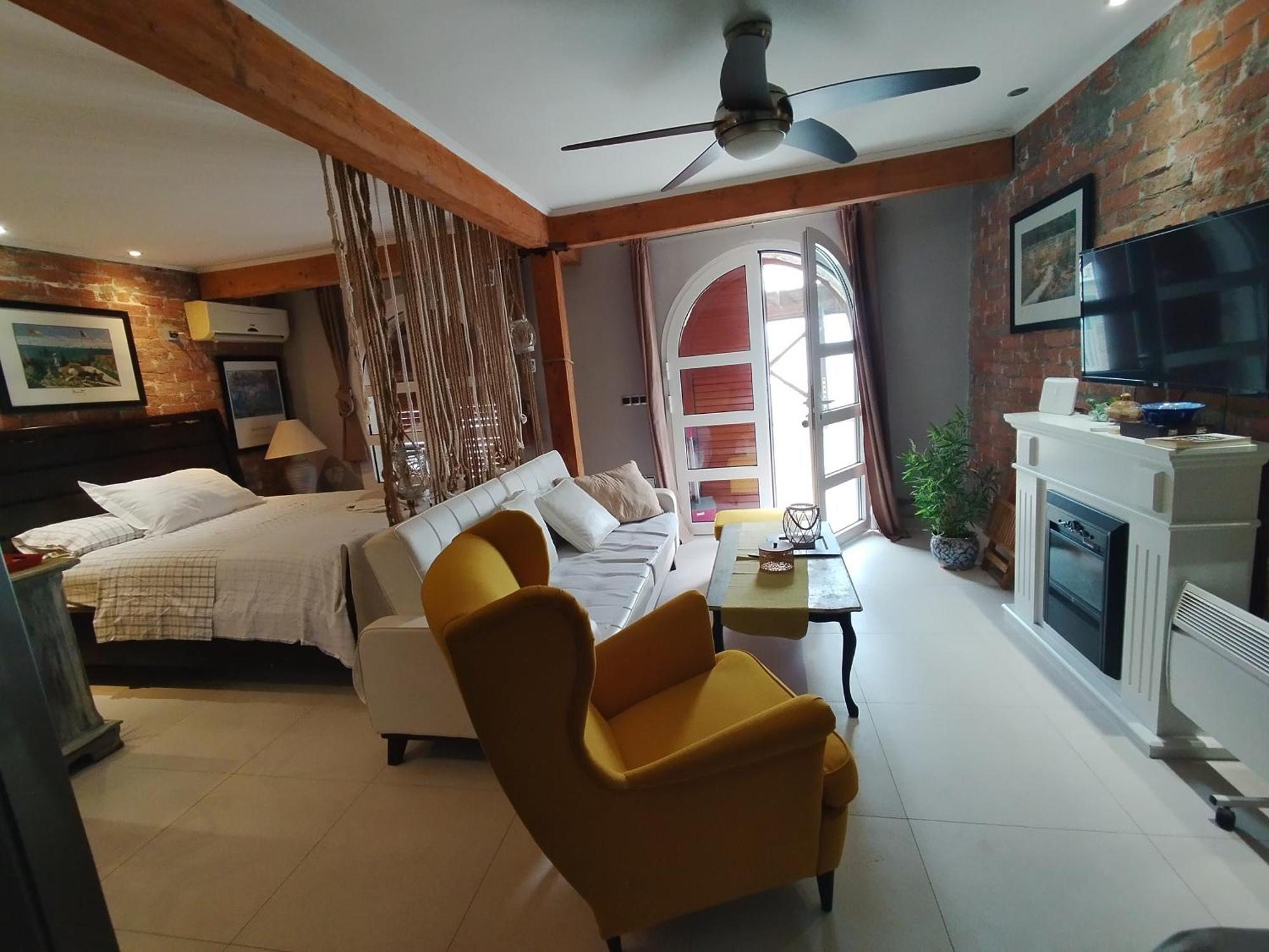 Apartment Casa Topic Blace Ruang foto